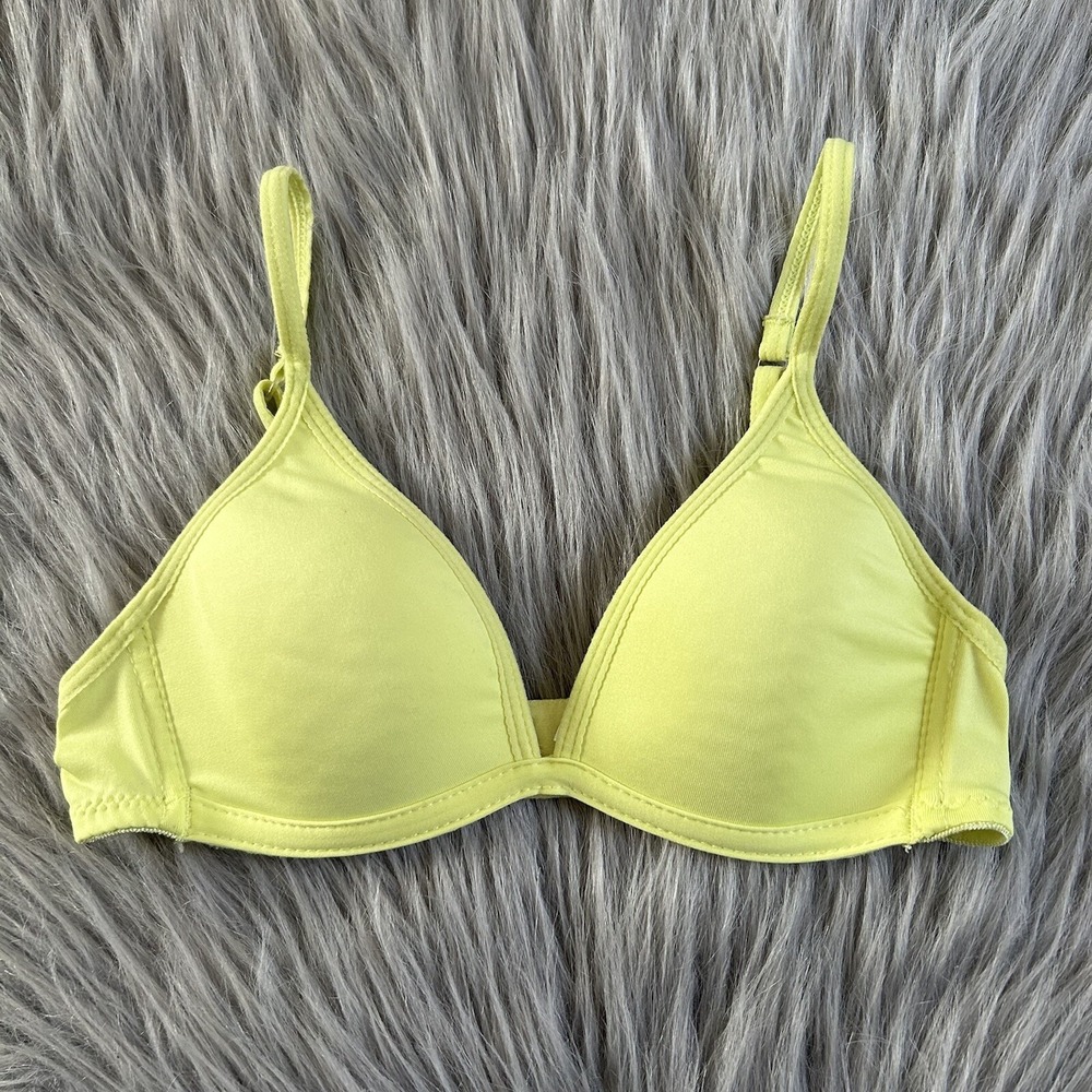 Maidenform Wirefree Lightly Lined Bra Womens Size‎ 30A Yellow Wireless